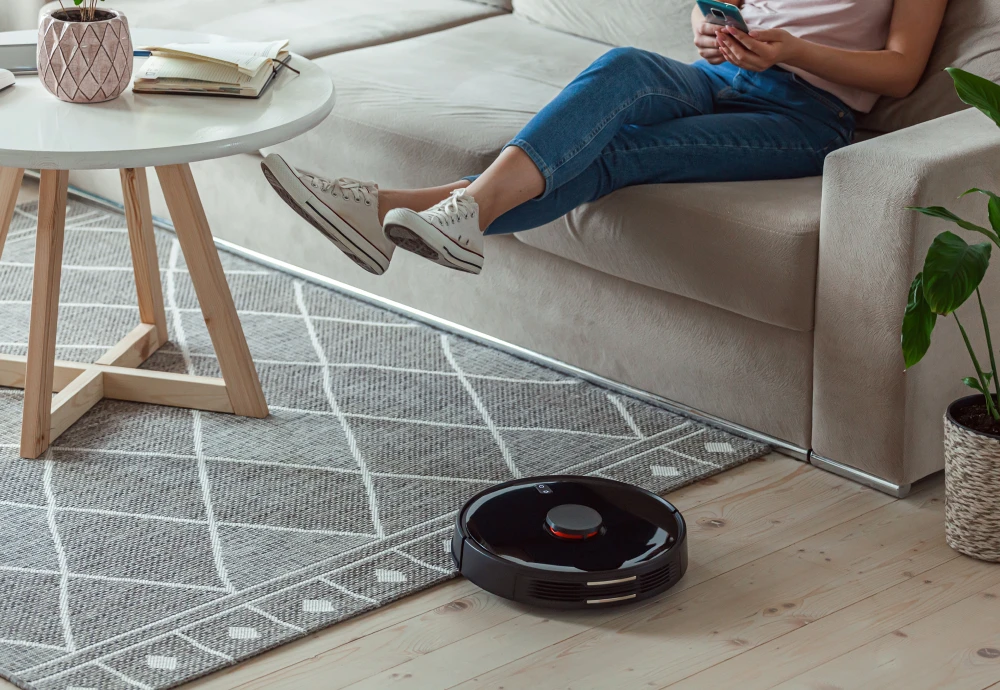 robot vacuum cleaner with water tank